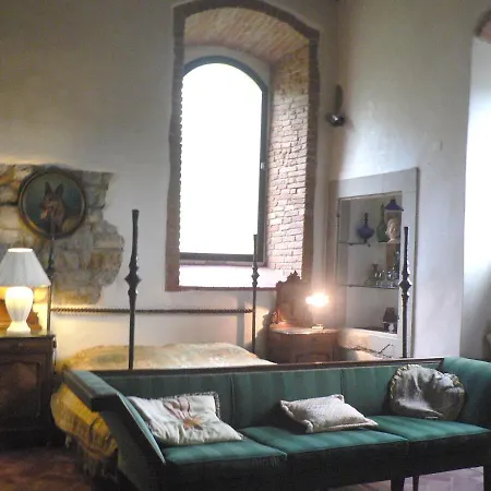 2 Bedrooms With Private Pool Jacuzzi And Furnished Terrace At Villa Calenzano