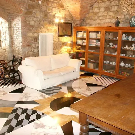 2 Bedrooms With Private Pool Jacuzzi And Furnished Terrace At Calenzano